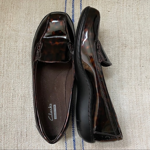 CLARKS Tortoise Loafers - Picture 2 of 7